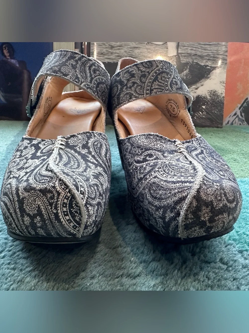 Fluevog Prepare Guide dark gray paisley suede platform slingback -7.5 (fits 7)